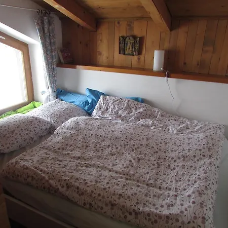 Art Vorderschuhzach Chalé *